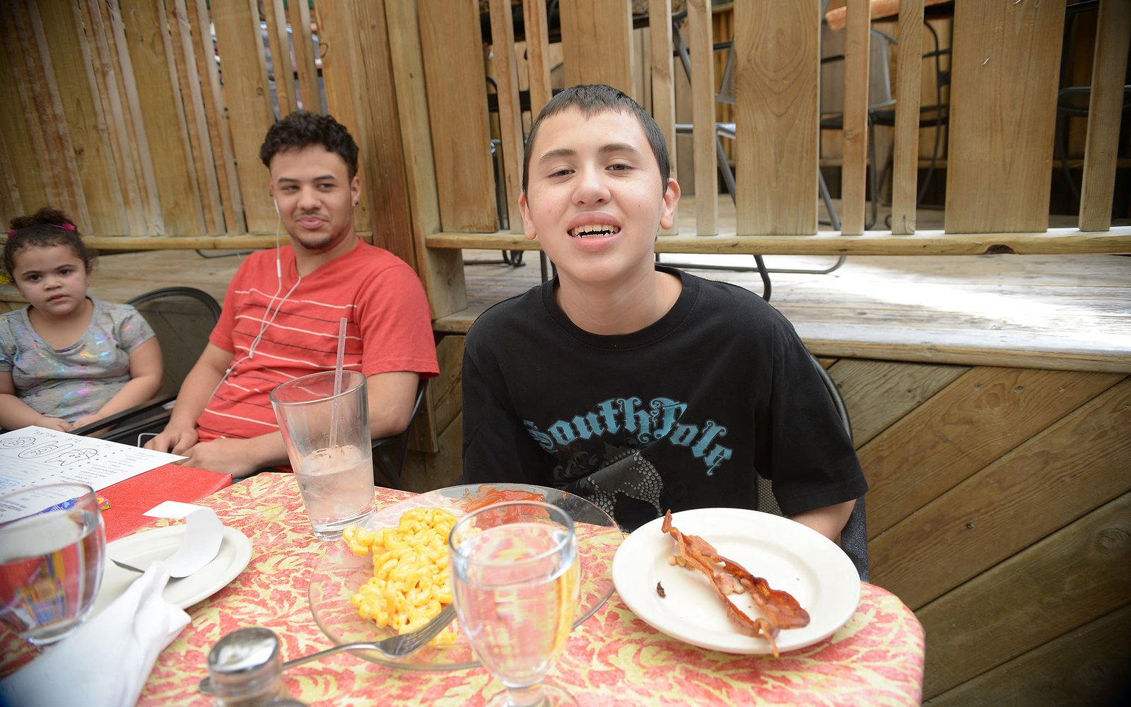 Autism Eats Giving Families And Kids A Chance To Dine Without Judgment ...